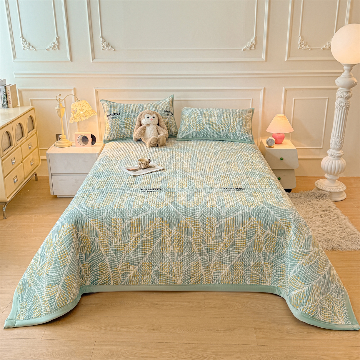 91家纺网 家纺一手货源 找家纺 慕木家纺 2025新款高克重牛奶绒小清新印花卡通夹棉单床盖床盖单件（提供买家秀) 牛奶绒床盖-绿柏叶