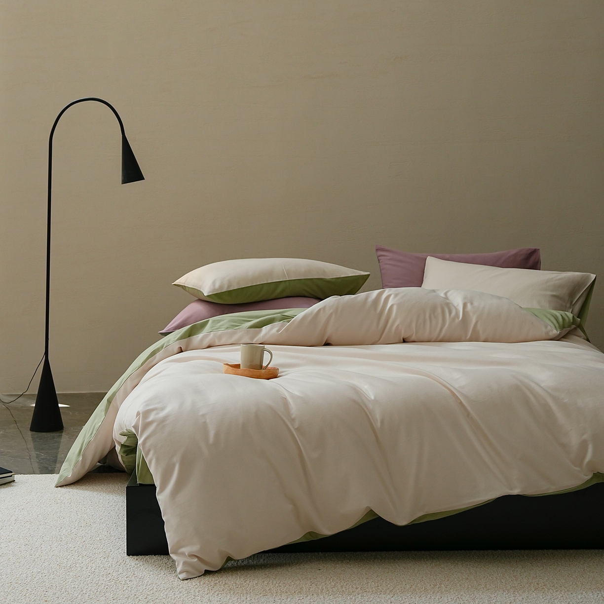 91家纺网 家纺一手货源 找家纺 禾时 2025新款A类全棉贡缎磨毛纯色四件套（礼盒包装）-风格1 玉林