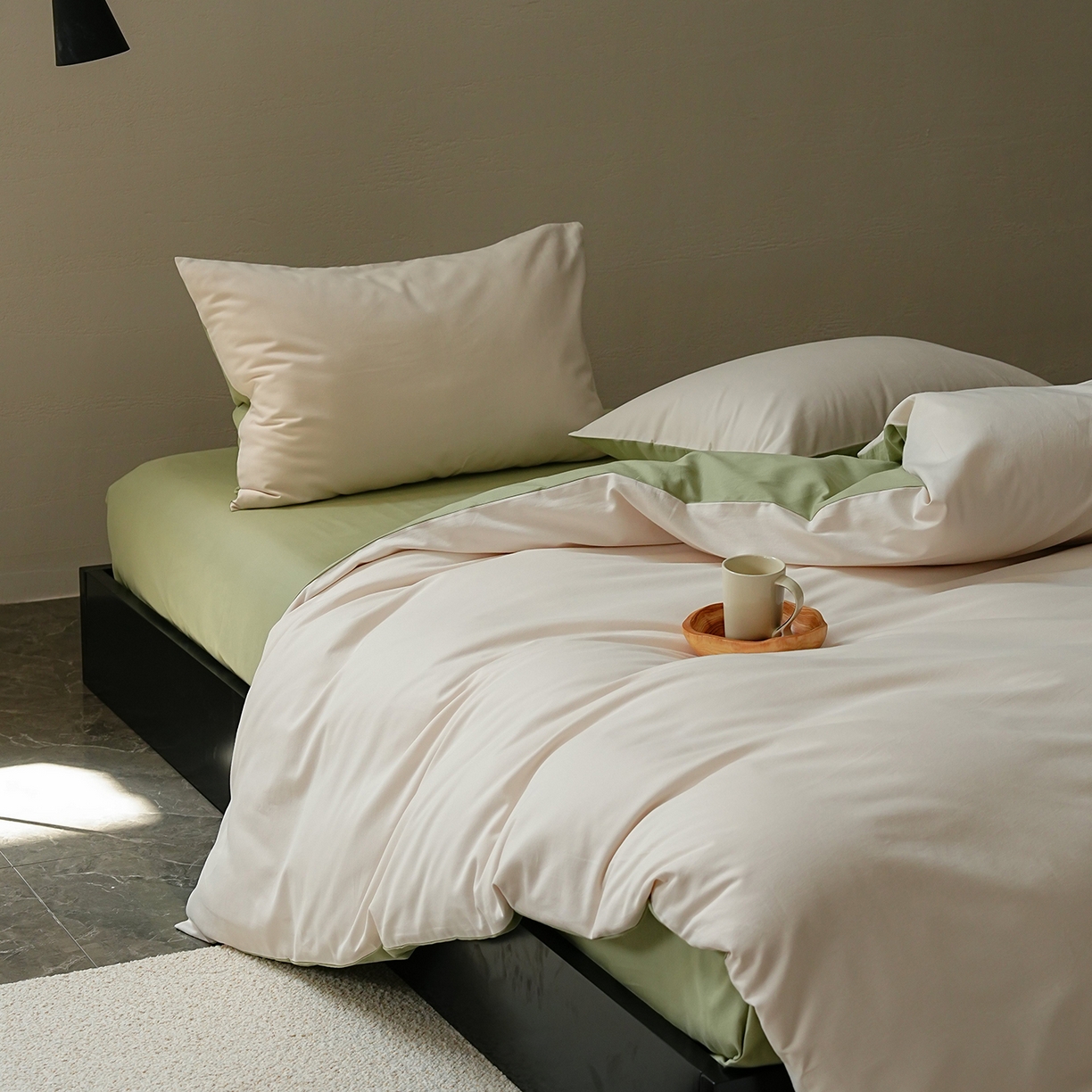 91家纺网 家纺一手货源 找家纺 禾时 2025新款A类全棉贡缎磨毛纯色四件套（礼盒包装）-风格1 玉林