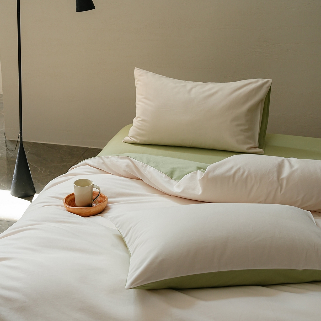 91家纺网 家纺一手货源 找家纺 禾时 2025新款A类全棉贡缎磨毛纯色四件套（礼盒包装）-风格1 玉林