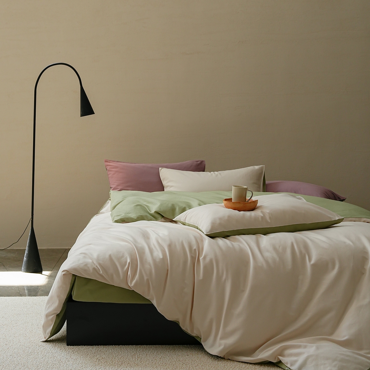 91家纺网 家纺一手货源 找家纺 禾时 2025新款A类全棉贡缎磨毛纯色四件套（礼盒包装）-风格1 玉林