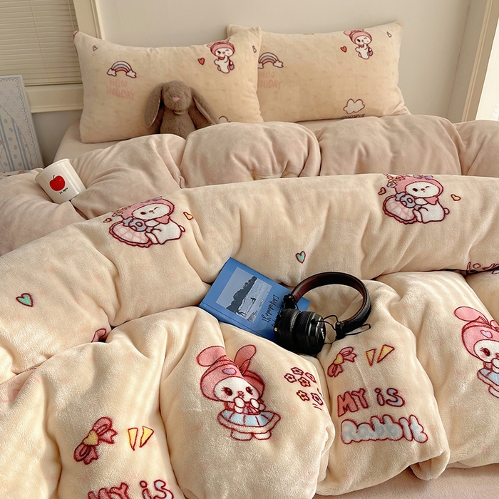 91家纺网 家纺一手货源 找家纺 yyds网供 2025新款萌趣四件套卡通花卉牛奶绒三件套加厚保暖裸睡治愈防静电 美乐蒂萌