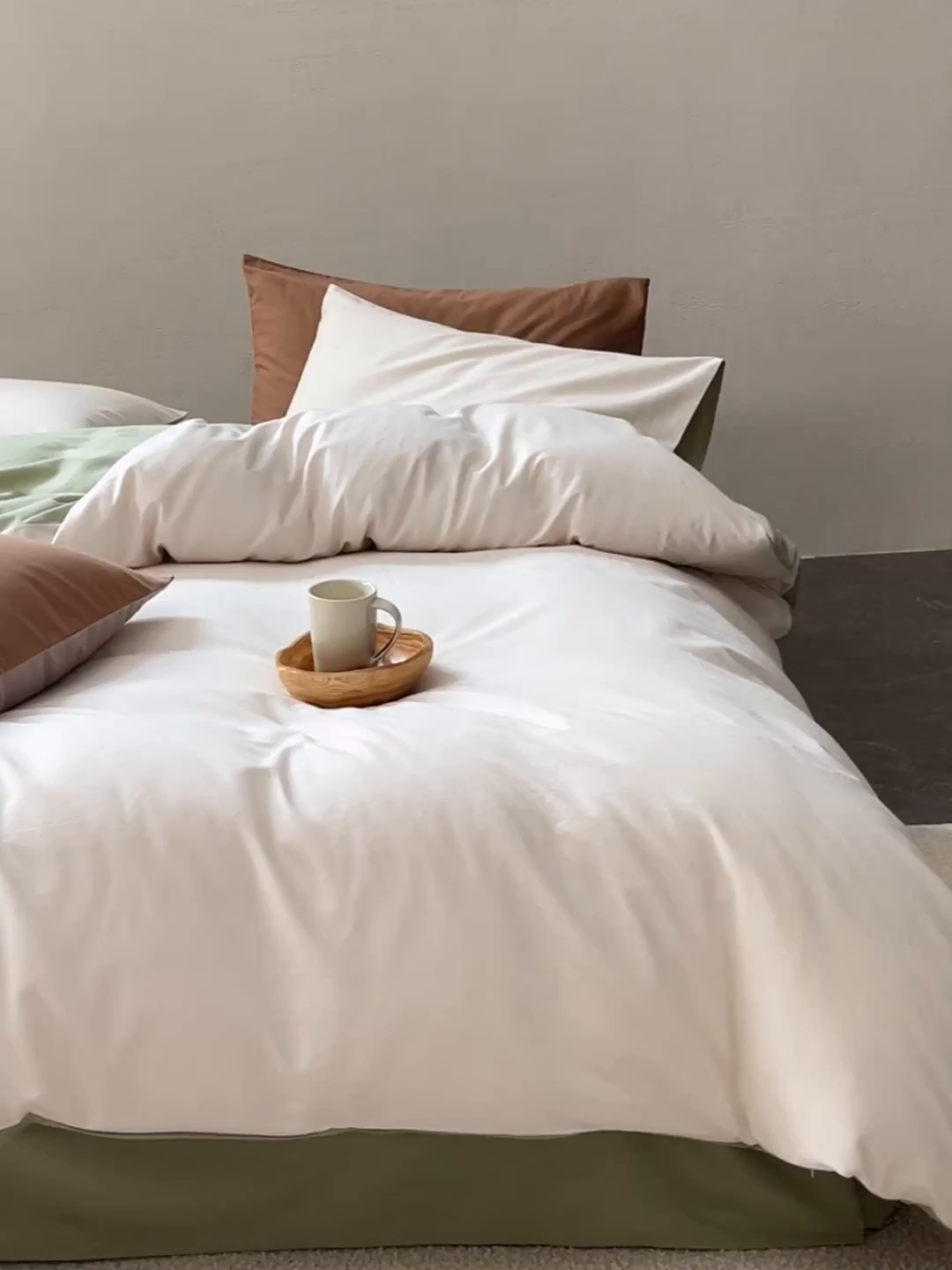 91家纺网 家纺一手货源 找家纺 禾时 2025新款A类全棉贡缎磨毛纯色四件套（礼盒包装）-风格1 玉林