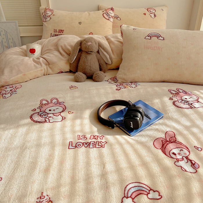 91家纺网 家纺一手货源 找家纺 yyds网供 2025新款萌趣四件套卡通花卉牛奶绒三件套加厚保暖裸睡治愈防静电 美乐蒂萌