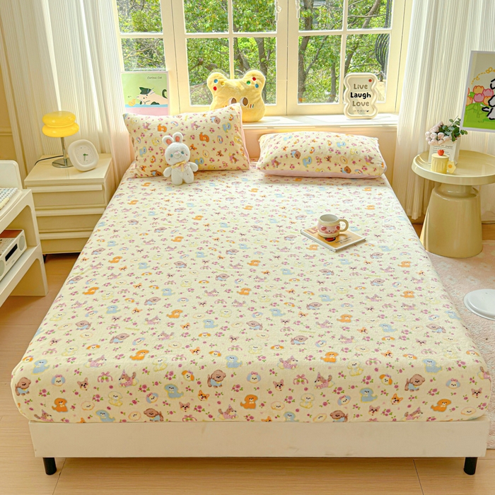 91家纺网 家纺一手货源 找家纺 澜妃 2025新款高克重软软糯糯牛奶绒单床笠CL系列（小红书推荐） CL-卖萌修狗