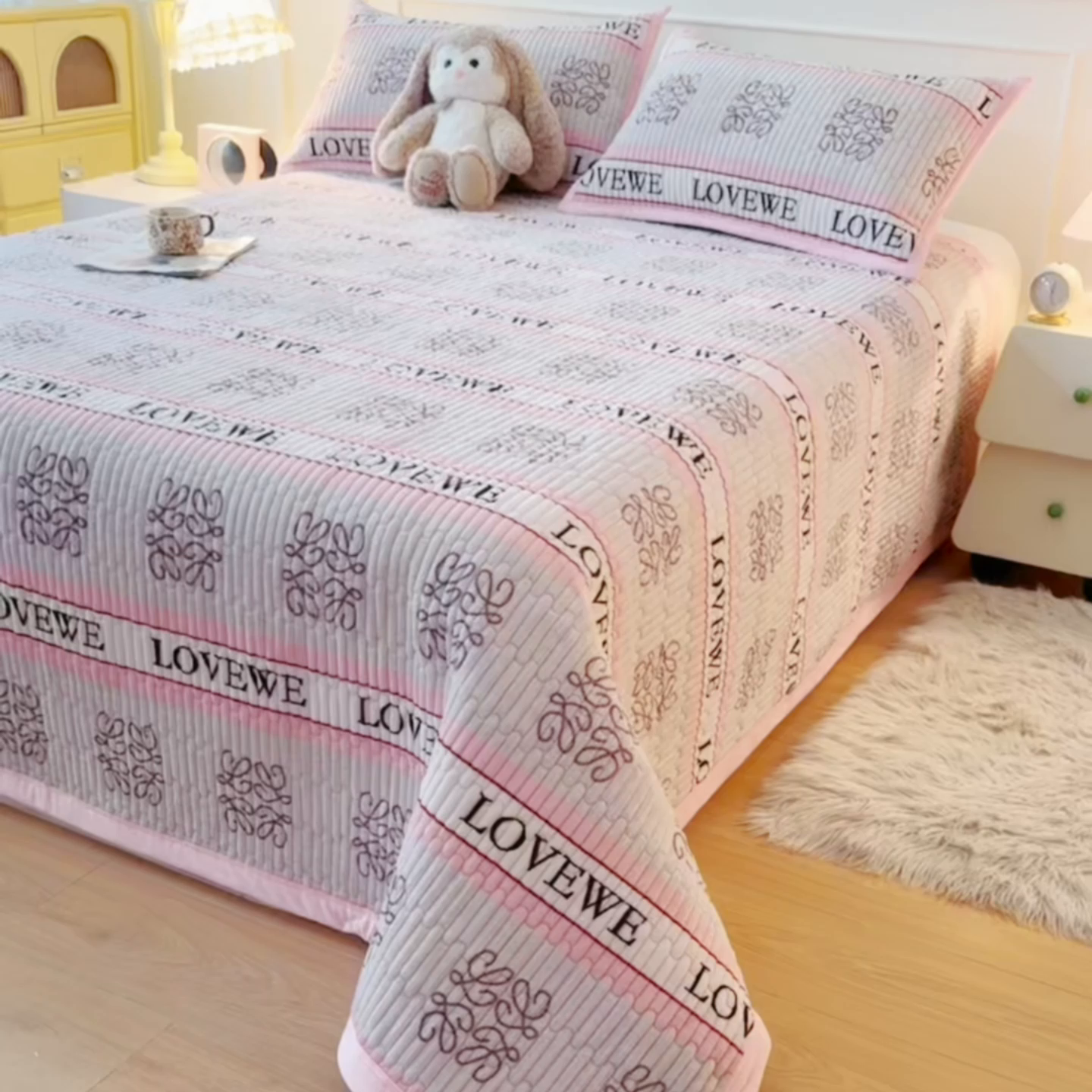 91家纺网 家纺一手货源 找家纺 慕木家纺 2025新款高克重牛奶绒小清新印花卡通夹棉单床盖床盖单件（提供买家秀) 牛奶绒床盖-蝶舞飞