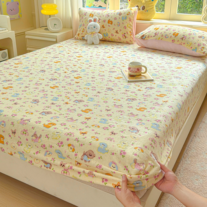 91家纺网 家纺一手货源 找家纺 澜妃 2025新款高克重软软糯糯牛奶绒单床笠CL系列（小红书推荐） CL-卖萌修狗