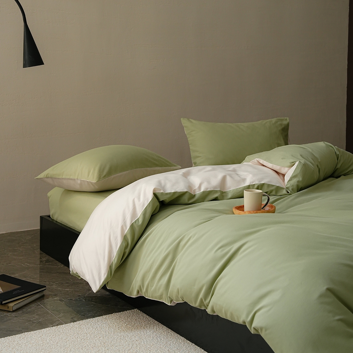 91家纺网 家纺一手货源 找家纺 禾时 2025新款A类全棉贡缎磨毛纯色四件套（礼盒包装）-风格1 玉林-反