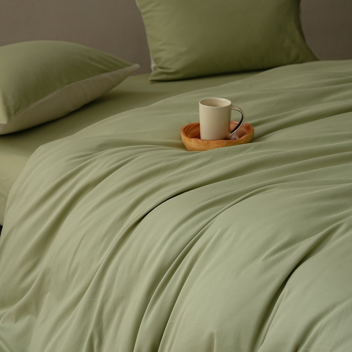 91家纺网 家纺一手货源 找家纺 禾时 2025新款A类全棉贡缎磨毛纯色四件套（礼盒包装）-风格1 玉林-反