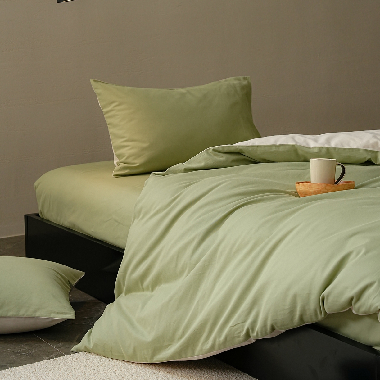 91家纺网 家纺一手货源 找家纺 禾时 2025新款A类全棉贡缎磨毛纯色四件套（礼盒包装）-风格1 玉林-反