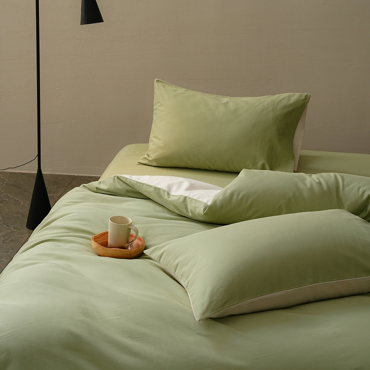 91家纺网 家纺一手货源 找家纺 禾时 2025新款A类全棉贡缎磨毛纯色四件套（礼盒包装）-风格1 玉林-反