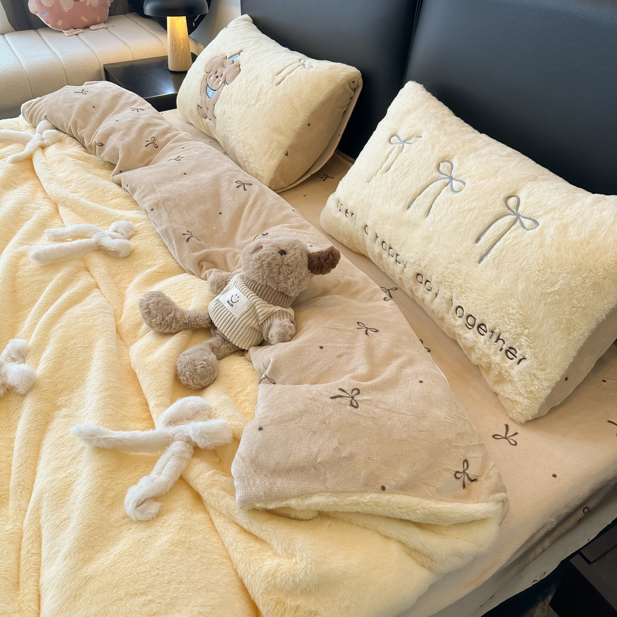 91家纺网 家纺一手货源 找家纺 （总）盼季家纺 2025新款牛奶绒立体蝴蝶结四件套