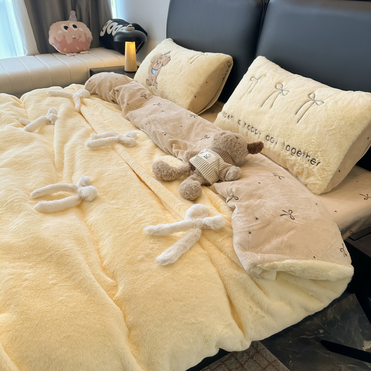 91家纺网 家纺一手货源 找家纺 （总）盼季家纺 2025新款牛奶绒立体蝴蝶结四件套