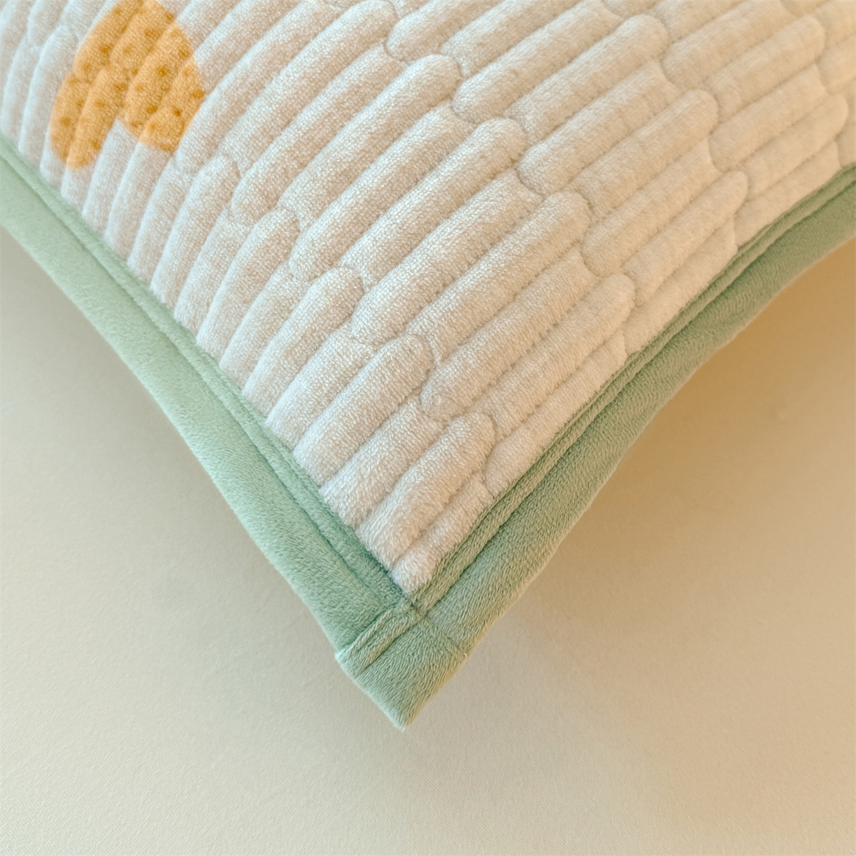 91家纺网 家纺一手货源 找家纺 慕木家纺 2025新款高克重牛奶绒小清新印花卡通夹棉单床盖床盖单件（提供买家秀) 牛奶绒床盖-萝卜兔