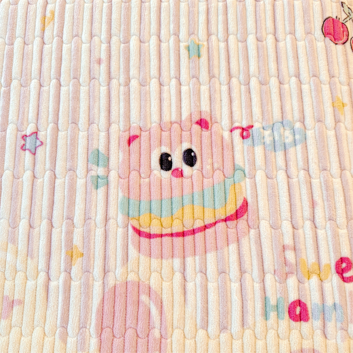 91家纺网 家纺一手货源 找家纺 慕木家纺 2025新款高克重牛奶绒小清新印花卡通夹棉单床盖床盖单件（提供买家秀) 牛奶绒床盖-樱桃小猪