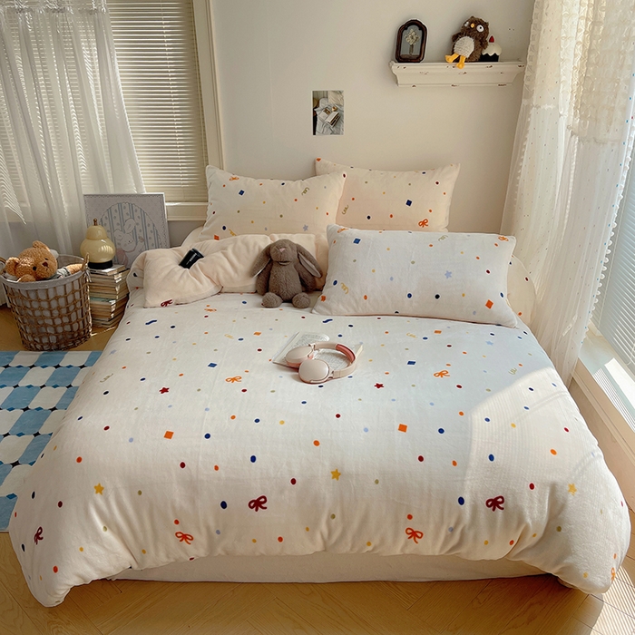 91家纺网 家纺一手货源 找家纺 yyds网供 2025新款萌趣四件套卡通花卉牛奶绒三件套加厚保暖裸睡治愈防静电 五彩星空点点