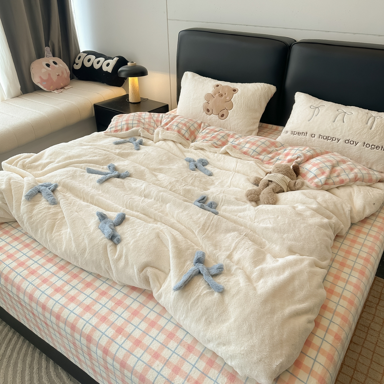 盼季家纺 2025新款牛奶绒立体蝴蝶结四件套 蝴蝶结牛奶绒-粉白小熊