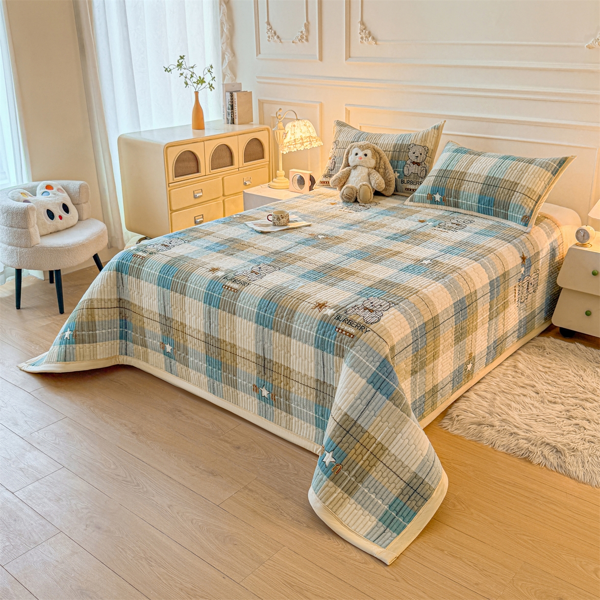 91家纺网 家纺一手货源 找家纺 慕木家纺 2025新款高克重牛奶绒小清新印花卡通夹棉单床盖床盖单件（提供买家秀) 牛奶绒床盖-绿格熊