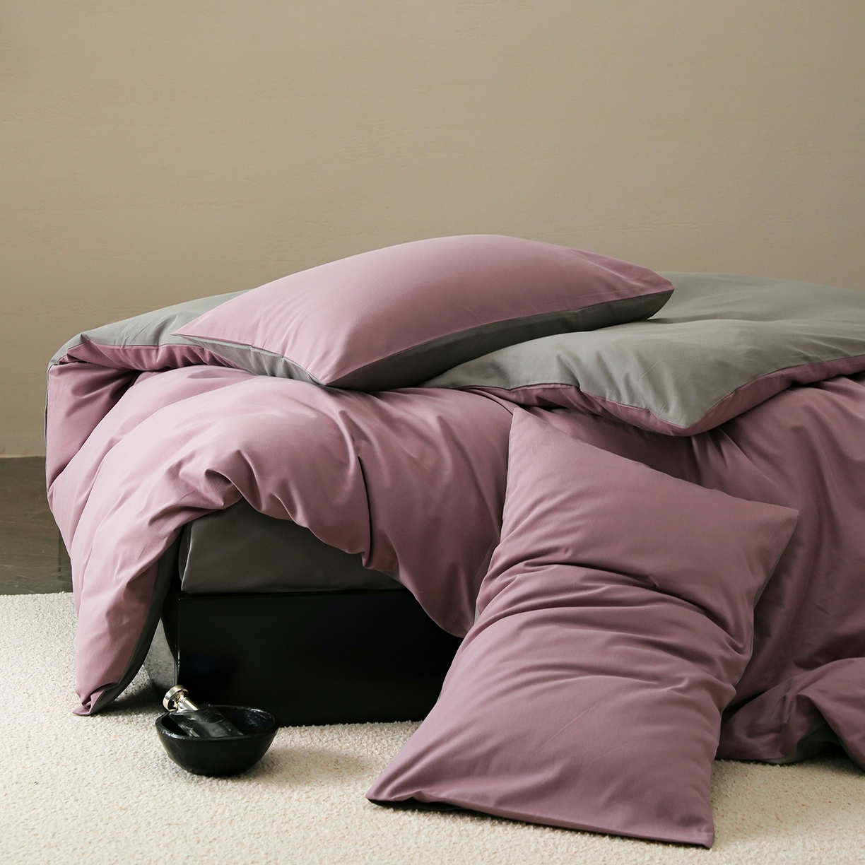 91家纺网 家纺一手货源 找家纺 禾时 2025新款A类全棉贡缎磨毛纯色四件套（礼盒包装）-风格1 紫调