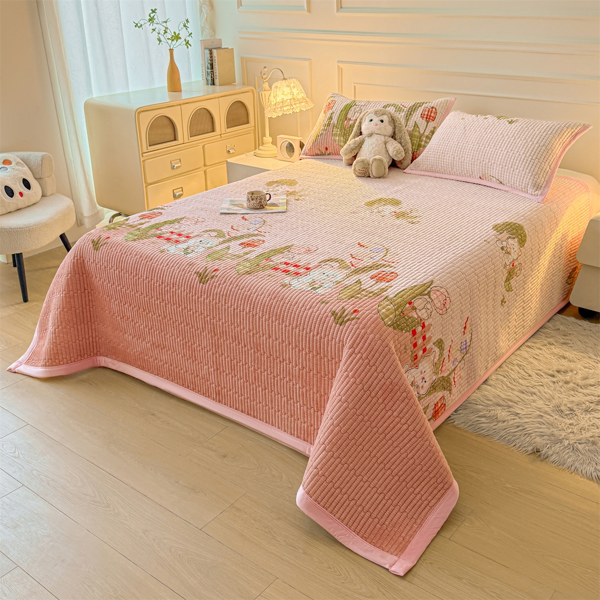 91家纺网 家纺一手货源 找家纺 慕木家纺 2025新款高克重牛奶绒小清新印花卡通夹棉单床盖床盖单件（提供买家秀) 牛奶绒床盖-芭比猫