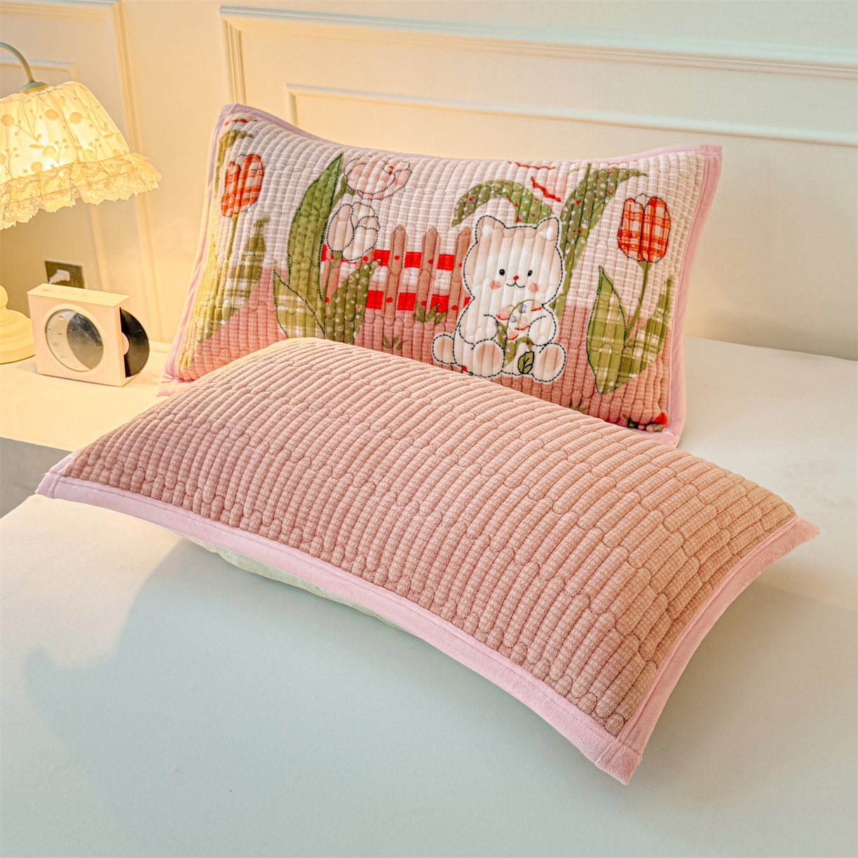 91家纺网 家纺一手货源 找家纺 慕木家纺 2025新款高克重牛奶绒小清新印花卡通夹棉单床盖床盖单件（提供买家秀) 牛奶绒床盖-芭比猫