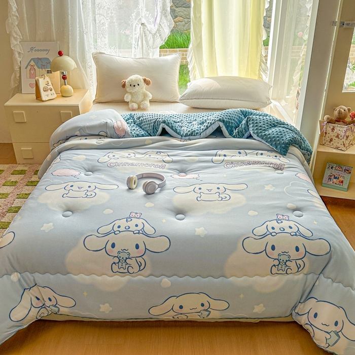 91家纺网 家纺一手货源 找家纺 希诺家居 2025新款正版授权三丽鸥秋冬针织棉豆豆被儿童被被子被芯 云朵大耳狗