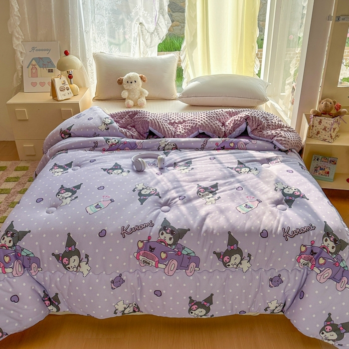 91家纺网 家纺一手货源 找家纺 希诺家居 2025新款正版授权三丽鸥秋冬针织棉豆豆被儿童被被子被芯 汽车库洛米