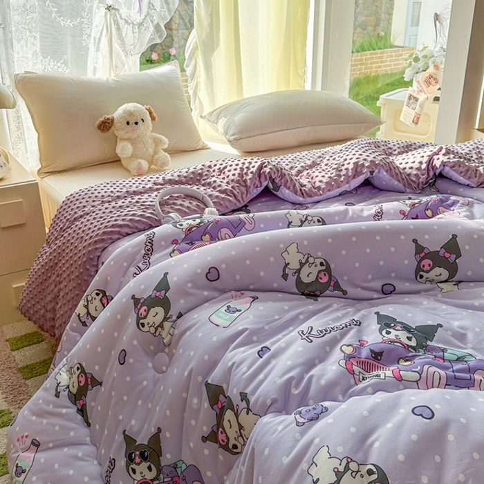 91家纺网 家纺一手货源 找家纺 希诺家居 2025新款正版授权三丽鸥秋冬针织棉豆豆被儿童被被子被芯 汽车库洛米