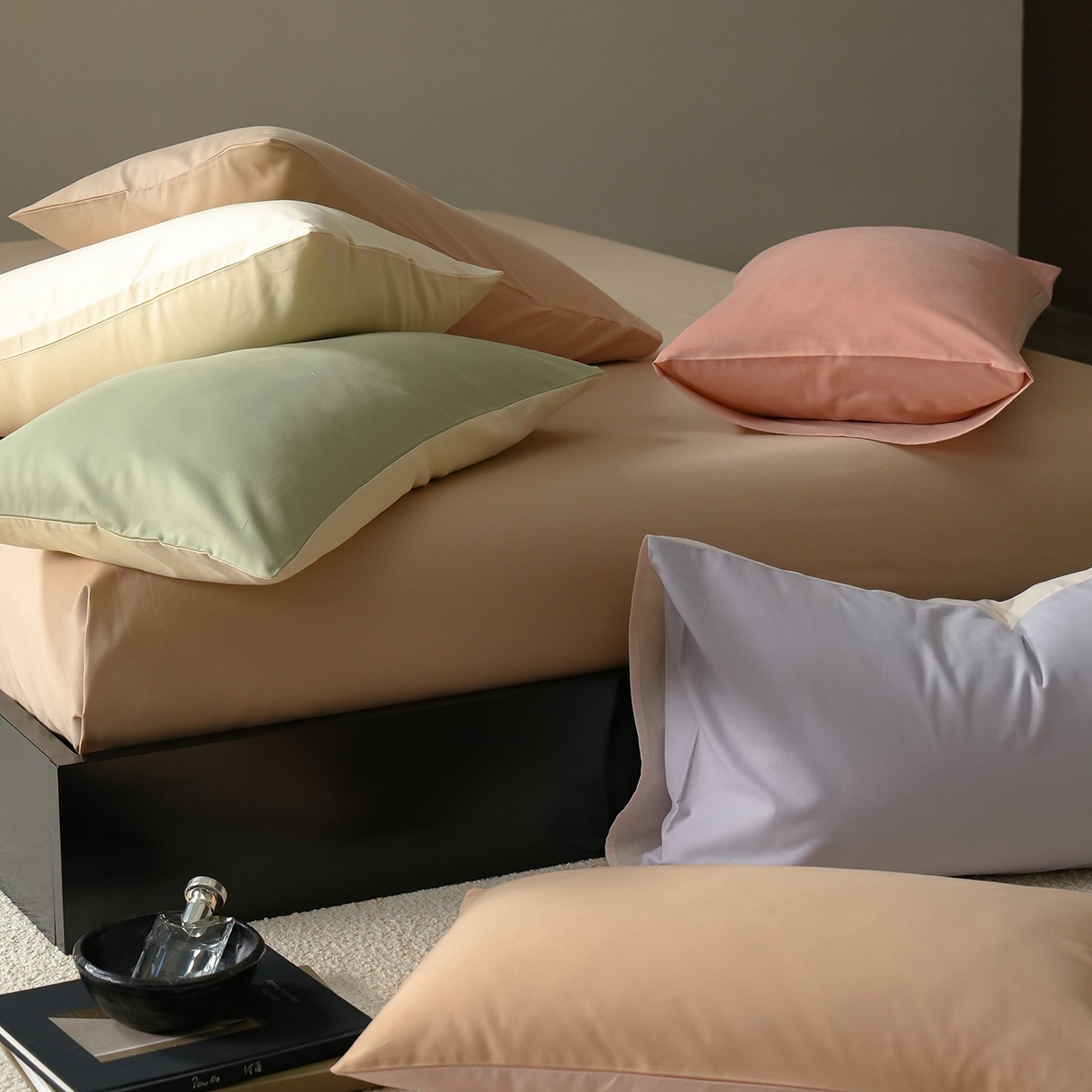 91家纺网 家纺一手货源 找家纺 禾时 2025新款A类全棉贡缎磨毛纯色四件套（礼盒包装）-风格1 ---组合---