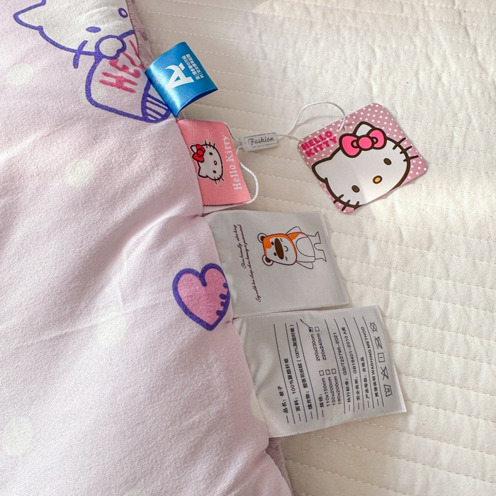 91家纺网 家纺一手货源 找家纺 希诺家居 2025新款正版授权三丽鸥秋冬针织棉豆豆被儿童被被子被芯 紫色kt