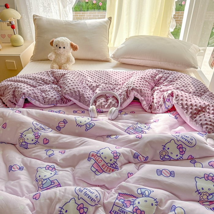 91家纺网 家纺一手货源 找家纺 希诺家居 2025新款正版授权三丽鸥秋冬针织棉豆豆被儿童被被子被芯 紫色kt