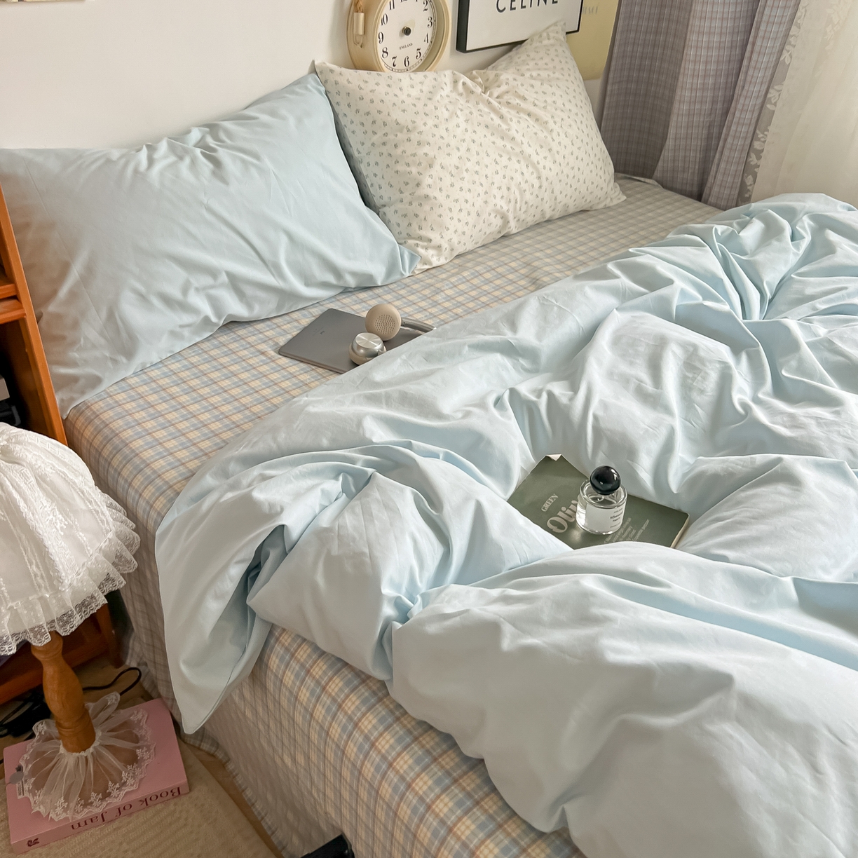 91家纺网 家纺一手货源 找家纺 对白 2025新款混搭全棉纯棉色织水洗棉四件套-西西里 西西里-天青蓝（枕套天青蓝+小花）