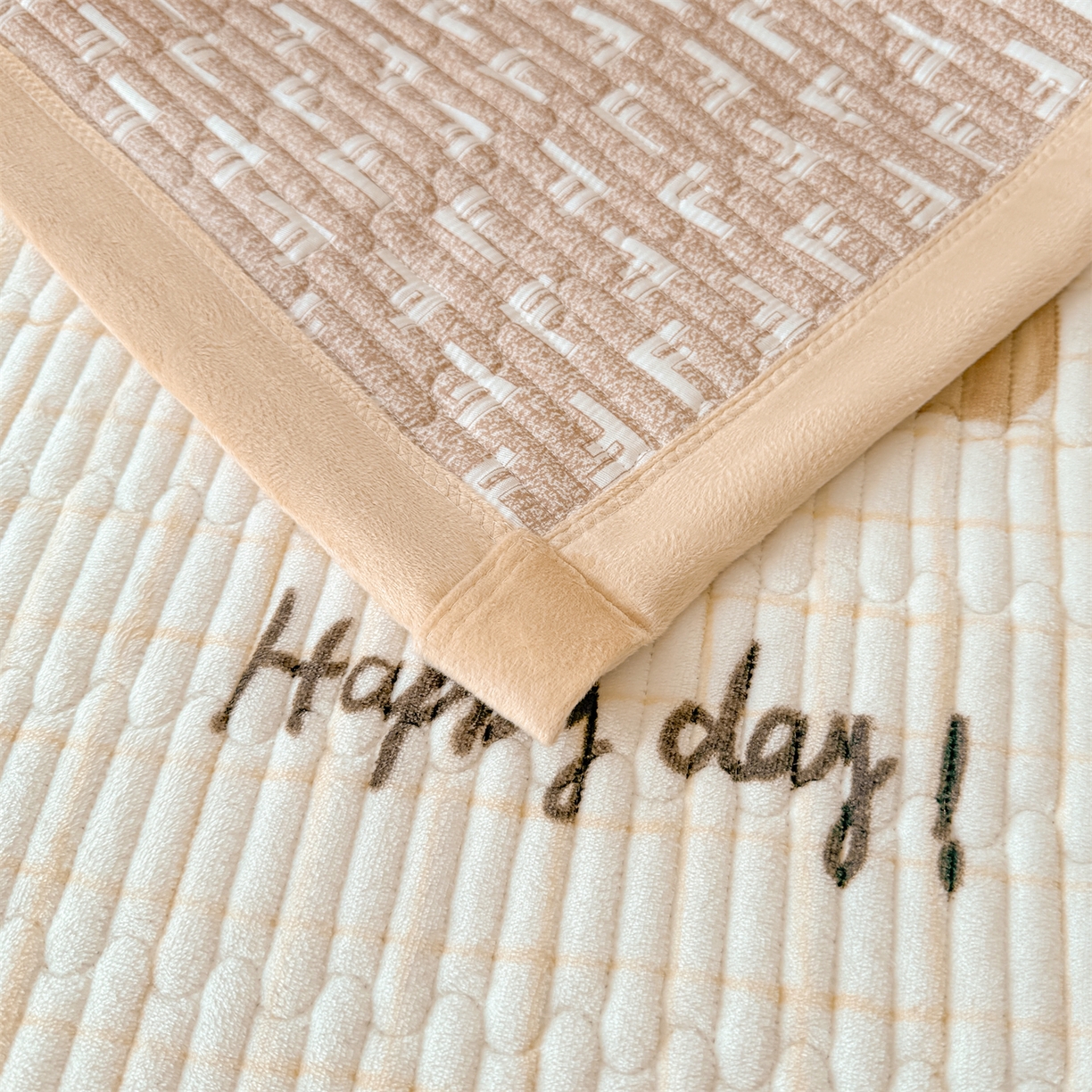 91家纺网 家纺一手货源 找家纺 慕木家纺 2025新款高克重牛奶绒小清新印花卡通夹棉单床盖床盖单件（提供买家秀) 牛奶绒床盖-可爱狗