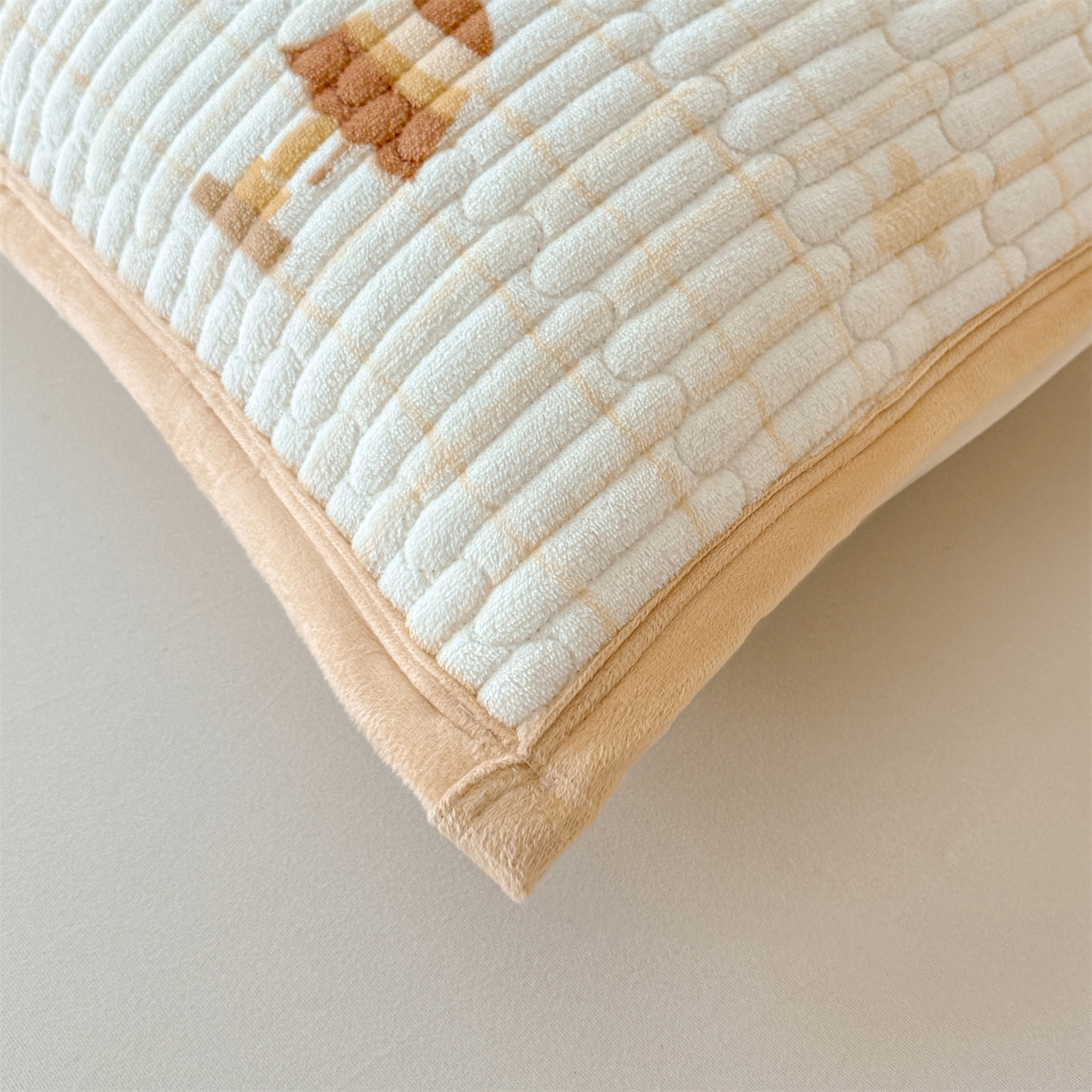 91家纺网 家纺一手货源 找家纺 慕木家纺 2025新款高克重牛奶绒小清新印花卡通夹棉单床盖床盖单件（提供买家秀) 牛奶绒床盖-可爱狗