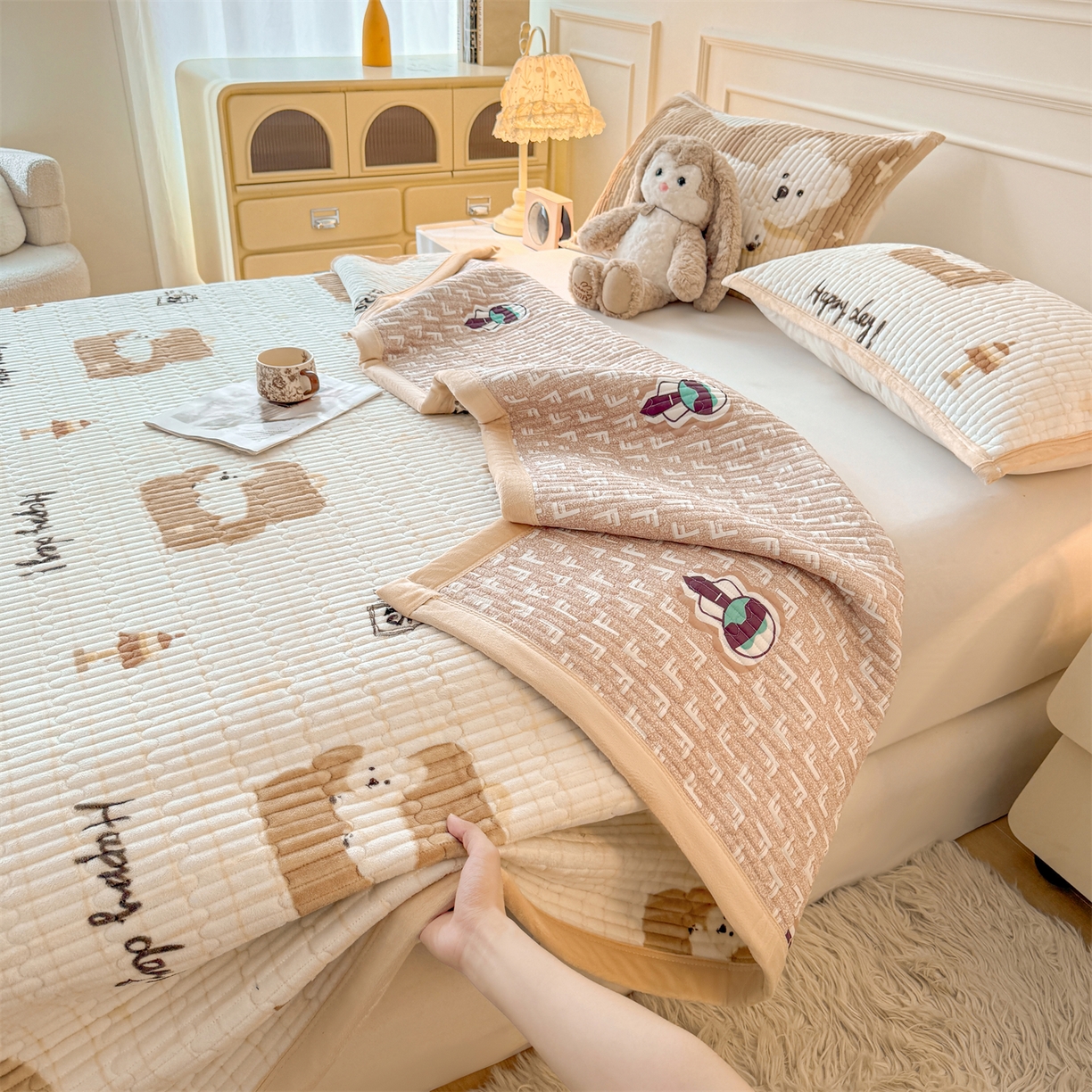 91家纺网 家纺一手货源 找家纺 慕木家纺 2025新款高克重牛奶绒小清新印花卡通夹棉单床盖床盖单件（提供买家秀) 牛奶绒床盖-可爱狗