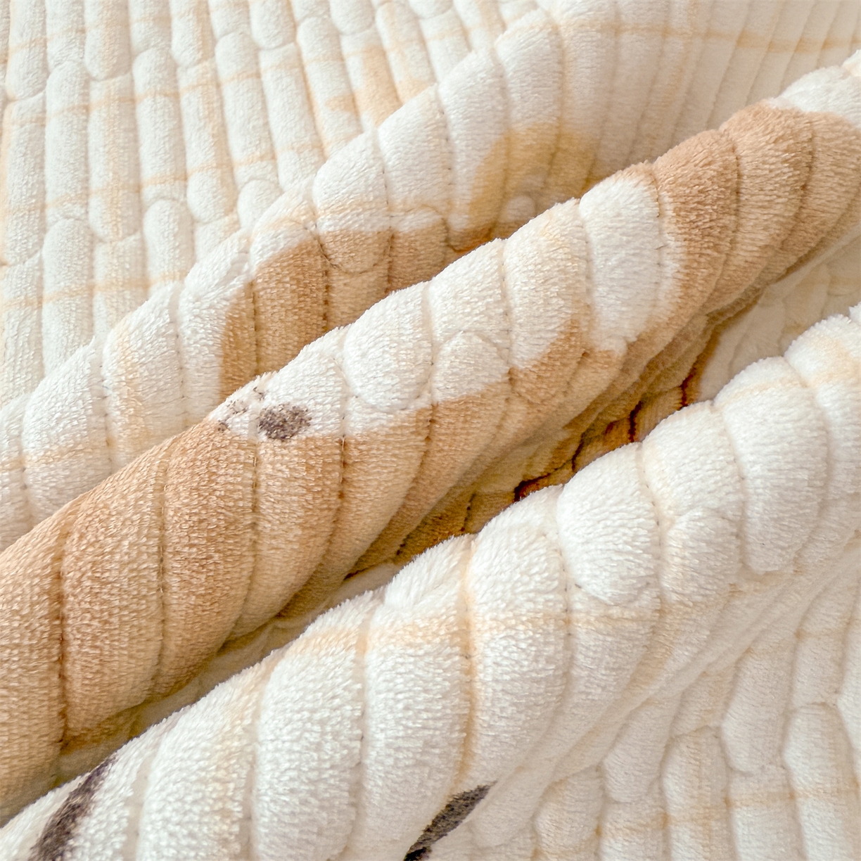 91家纺网 家纺一手货源 找家纺 慕木家纺 2025新款高克重牛奶绒小清新印花卡通夹棉单床盖床盖单件（提供买家秀) 牛奶绒床盖-可爱狗