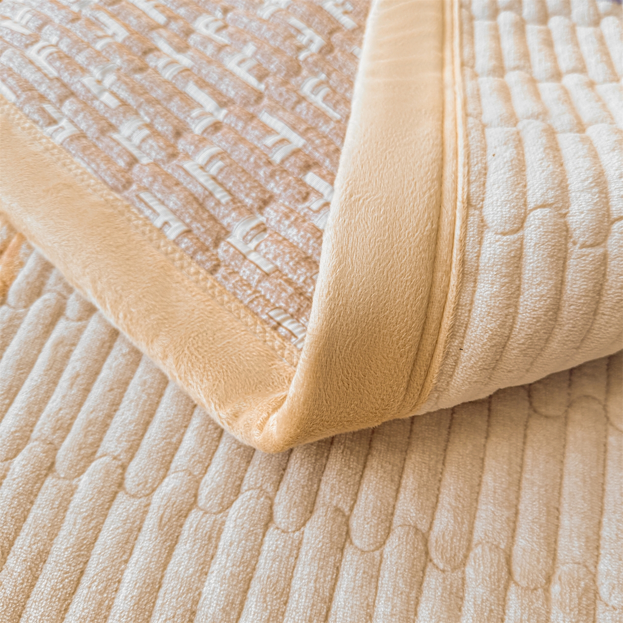 91家纺网 家纺一手货源 找家纺 慕木家纺 2025新款高克重牛奶绒小清新印花卡通夹棉单床盖床盖单件（提供买家秀) 牛奶绒床盖-拉布咖