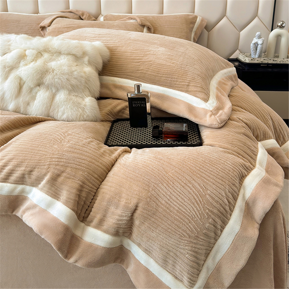 91家纺网 家纺一手货源 找家纺 家居1号家纺 2025新款230克全消光瑞丽牛奶绒烂花四件套（控价标准258加大278 会员优惠10元） 瑞丽-卡其