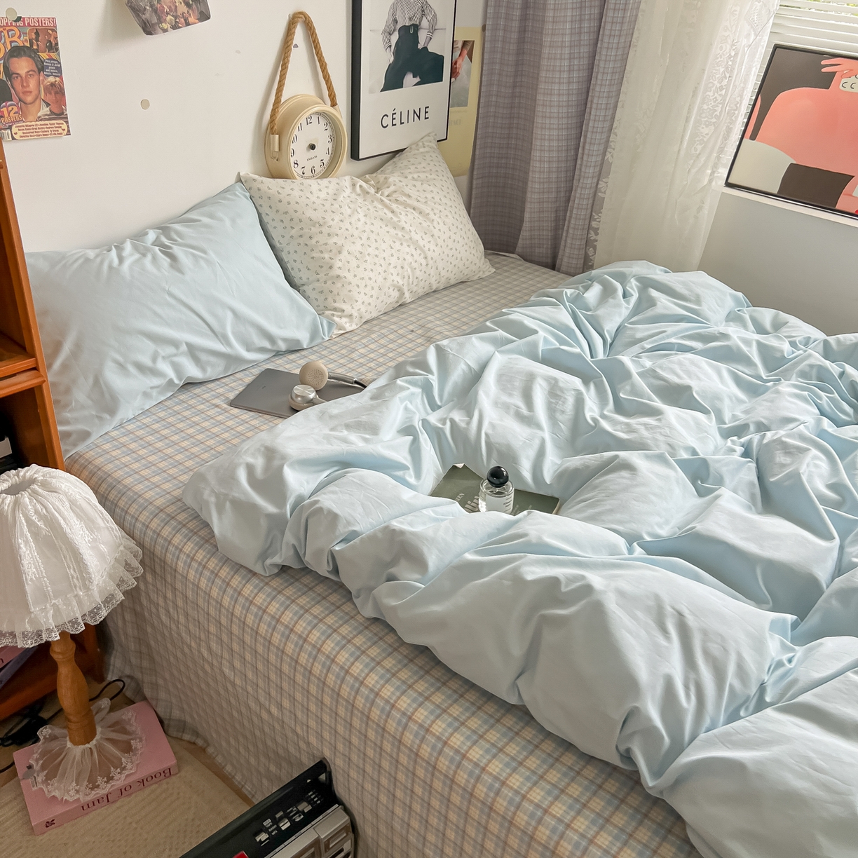 91家纺网 家纺一手货源 找家纺 对白 2025新款混搭全棉纯棉色织水洗棉四件套-西西里 西西里-天青蓝（枕套格子）