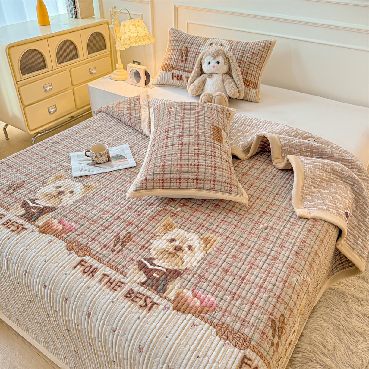 91家纺网 家纺一手货源 找家纺 慕木家纺 2025新款高克重牛奶绒小清新印花卡通夹棉单床盖床盖单件（提供买家秀) 牛奶绒床盖-吉米狗