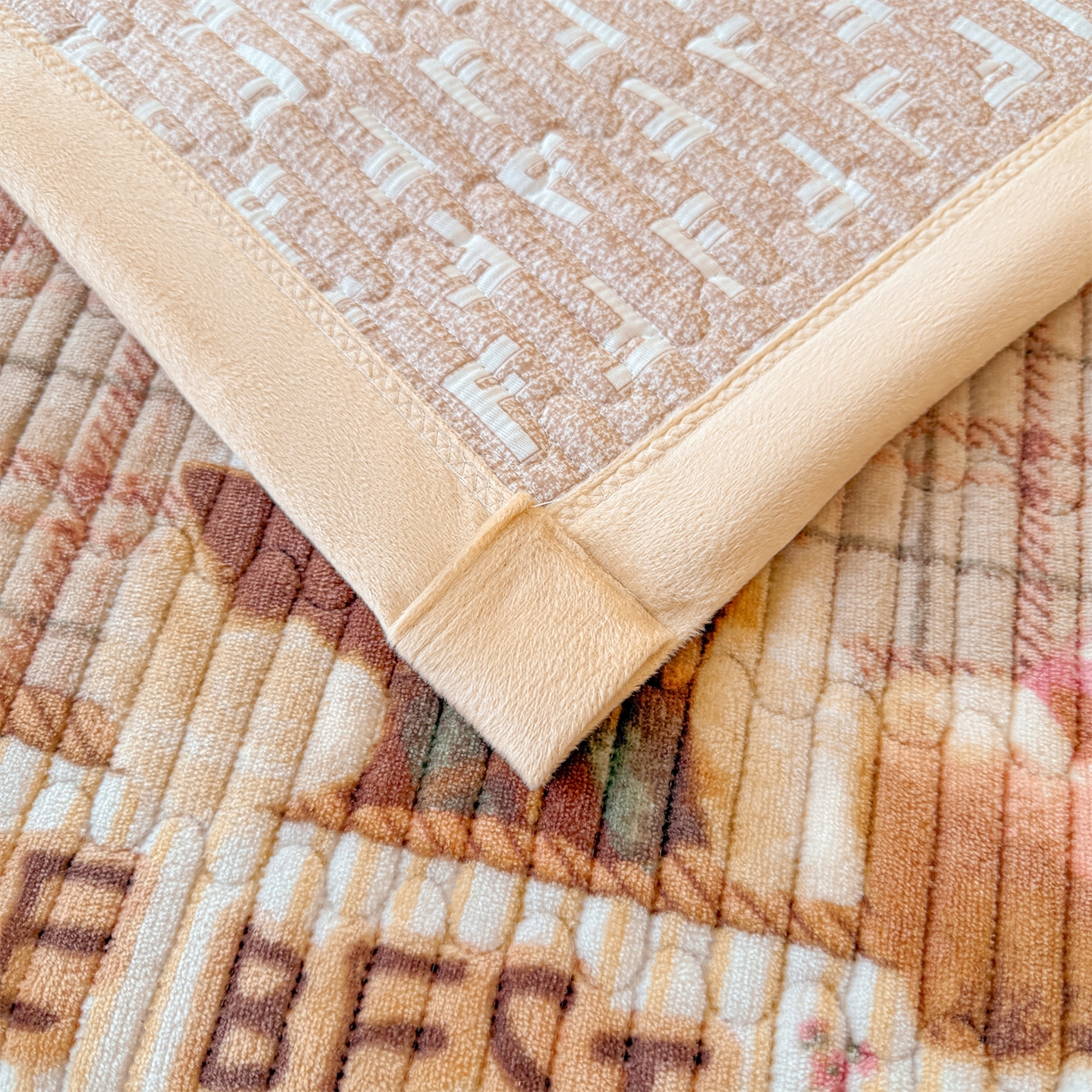 91家纺网 家纺一手货源 找家纺 慕木家纺 2025新款高克重牛奶绒小清新印花卡通夹棉单床盖床盖单件（提供买家秀) 牛奶绒床盖-吉米狗