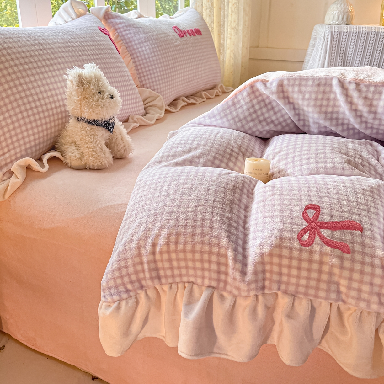 91家纺网 家纺一手货源 找家纺 沐辰 2025新款牛奶绒绣花蝴蝶结花边款四件套 绒蝴蝶结-紫格