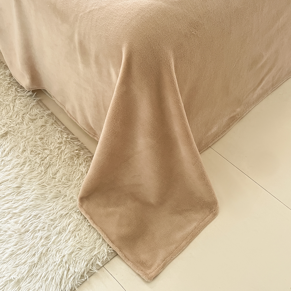 91家纺网 家纺一手货源 找家纺 沐辰 2025新款牛奶绒绣花蝴蝶结花边款四件套 绒蝴蝶结-灰咖格