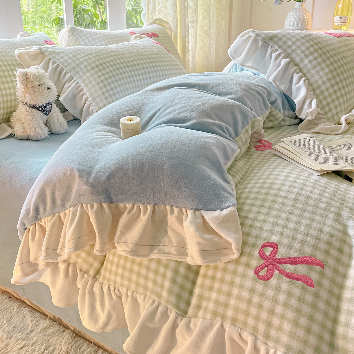 91家纺网 家纺一手货源 找家纺 沐辰 2025新款牛奶绒绣花蝴蝶结花边款四件套 绒蝴蝶结-绿格