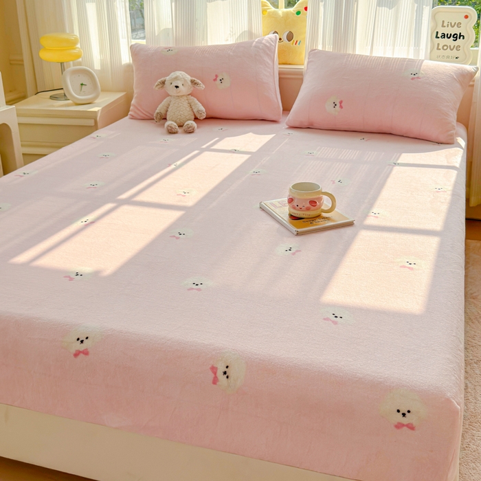 91家纺网 家纺一手货源 找家纺 澜妃 2025新款高克重软软糯糯牛奶绒单床笠CL系列（小红书推荐） CL-绒绒小狗粉