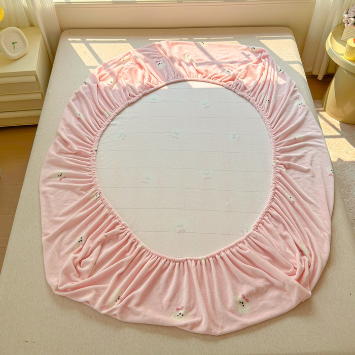 91家纺网 家纺一手货源 找家纺 澜妃 2025新款高克重软软糯糯牛奶绒单床笠CL系列（小红书推荐） CL-绒绒小狗粉