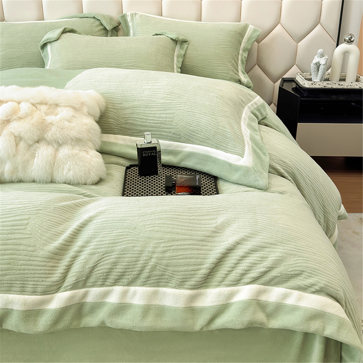 91家纺网 家纺一手货源 找家纺 家居1号家纺 2025新款230克全消光瑞丽牛奶绒烂花四件套（控价标准258加大278 会员优惠10元） 瑞丽-苹果绿