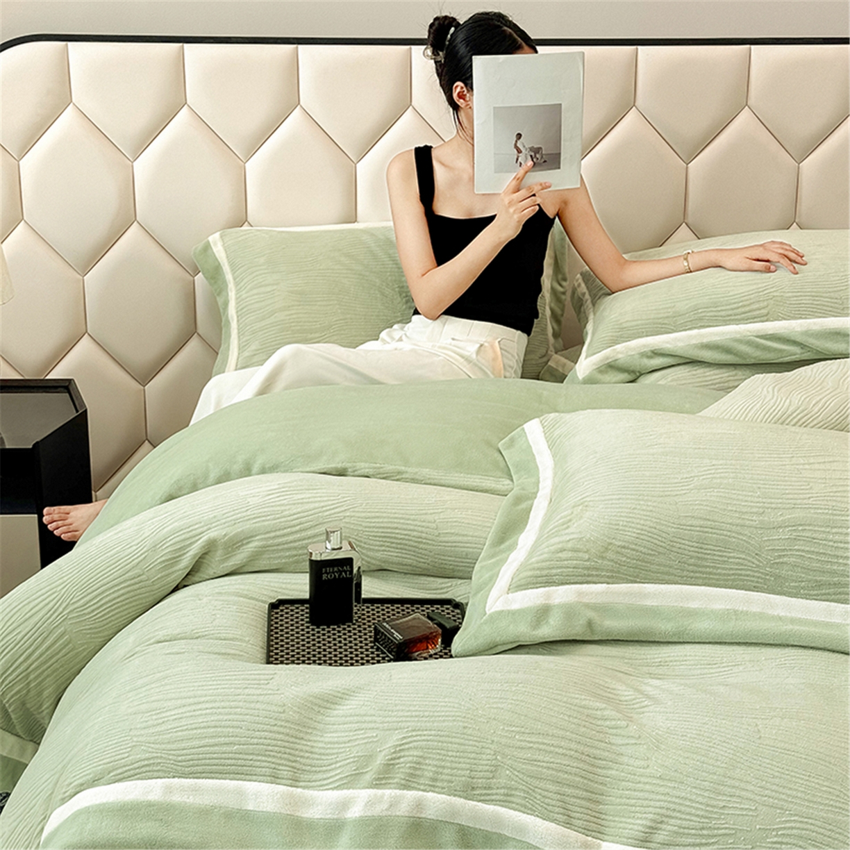 91家纺网 家纺一手货源 找家纺 家居1号家纺 2025新款230克全消光瑞丽牛奶绒烂花四件套（控价标准258加大278 会员优惠10元） 瑞丽-苹果绿