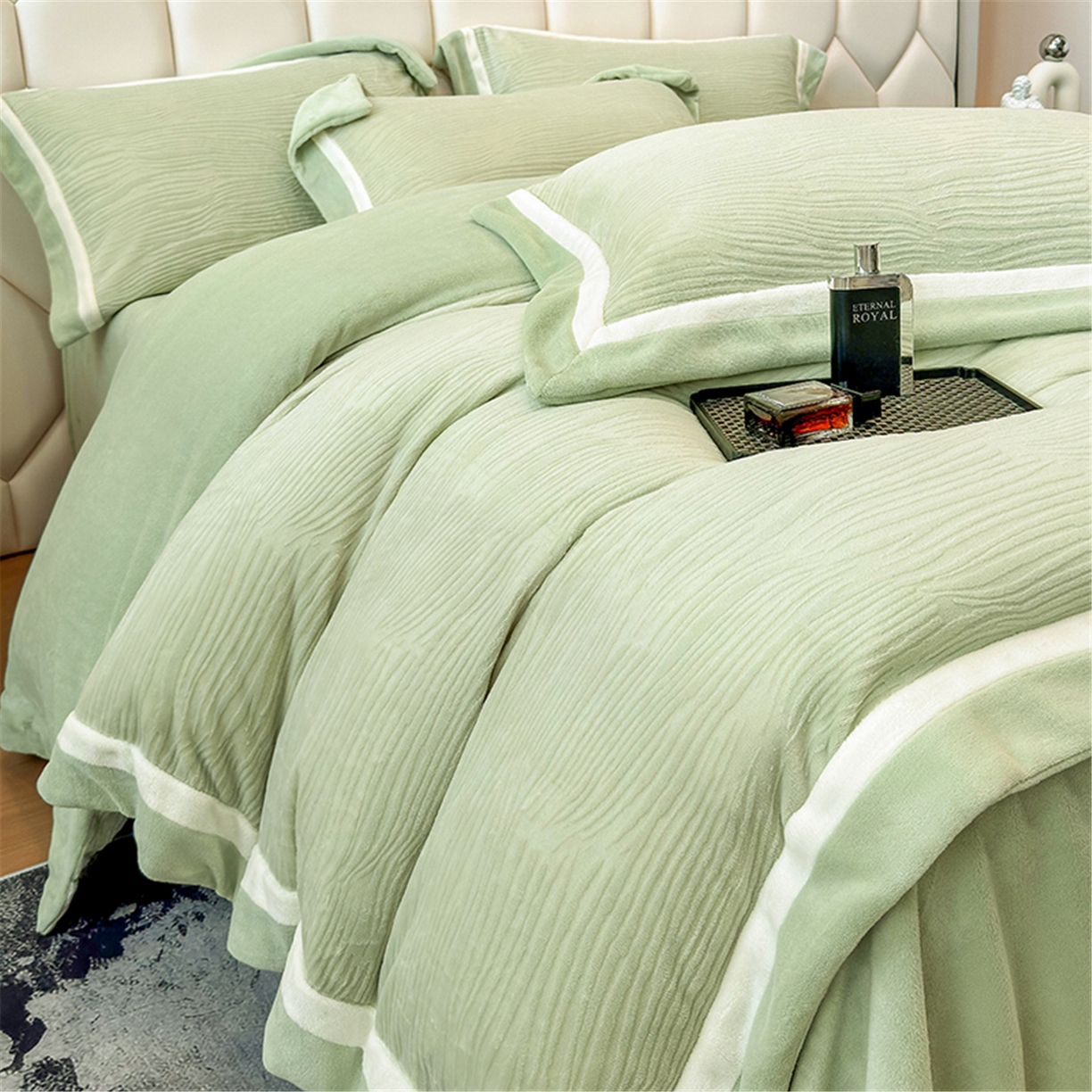 91家纺网 家纺一手货源 找家纺 家居1号家纺 2025新款230克全消光瑞丽牛奶绒烂花四件套（控价标准258加大278 会员优惠10元） 瑞丽-苹果绿