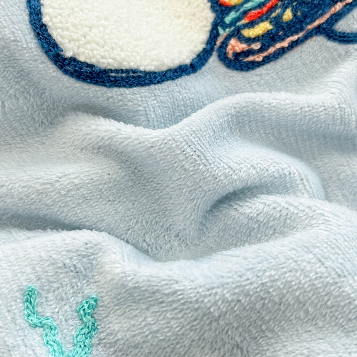 91家纺网 家纺一手货源 找家纺 沐辰 2025新款牛奶绒绣花三丽鸥系列四件套 假日云朵狗